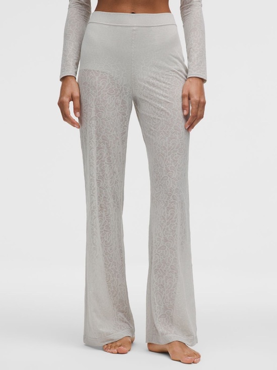 lululemon athletica Pants - NWOT Lululemon Paisley Lace Jacquard High-Rise Flared Pant. Size 8